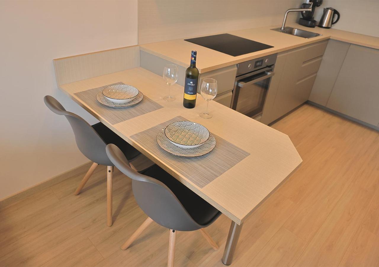 New Cozy 2 Room Pink Apartment Bratislava 059 Buitenkant foto
